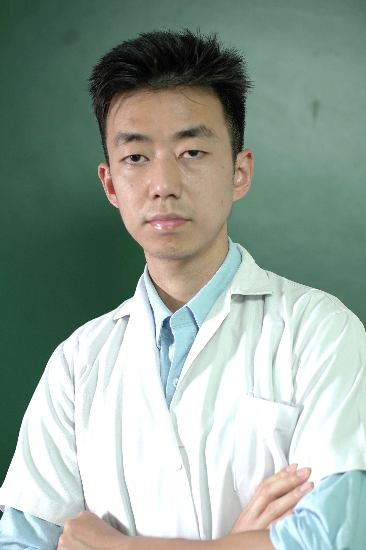 Dr Visar Linyu